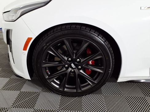 Used 2021 Cadillac CT5 V w/ Premium Package RWD image 7