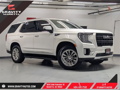 Used 2021 GMC Yukon SLT w/ SLT Premium Package image 1