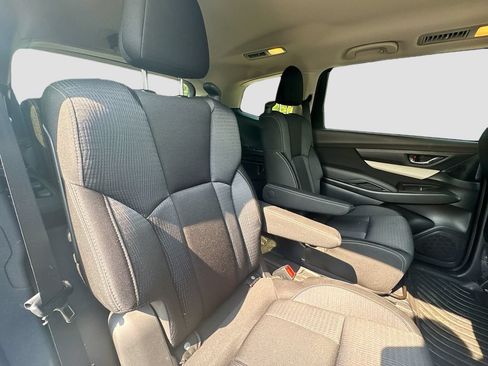 Used 2021 Subaru Ascent Premium w/ Convenience Package AWD/4WD image 28