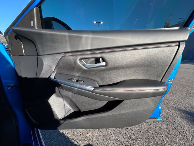 Certified 2025 Nissan Sentra SR FWD image 31