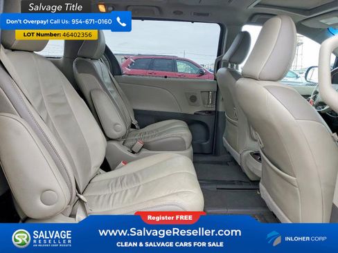 Used 2013 Toyota Sienna Limited w/ Premium Pkg image 15
