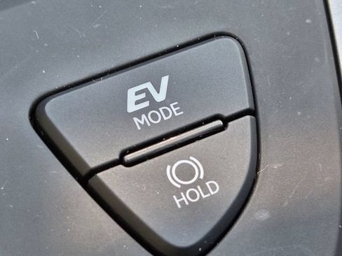 Used 2023 Lexus UX 250h AWD w/ Accessory Package (Z2) image 19