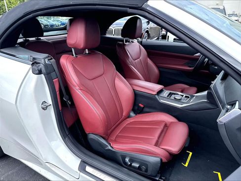 Used 2024 BMW 430i Convertible w/ M Sport Package RWD image 29