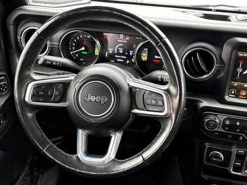 Used 2021 Jeep Wrangler Unlimited Sahara w/ Cold Weather Group AWD/4WD image 14