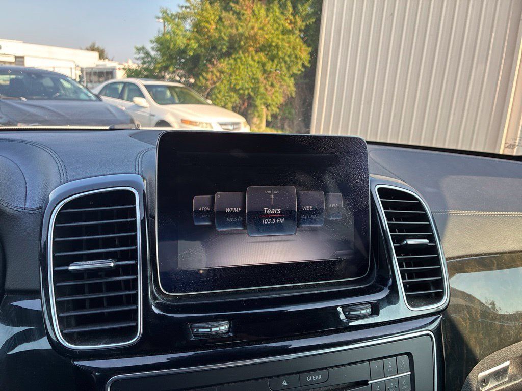 Used 2018 Mercedes-Benz GLS 450 4MATIC image 31
