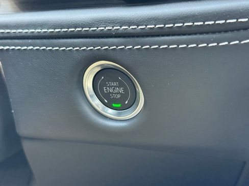 New 2026 Cadillac Escalade ESV V AWD/4WD image 29