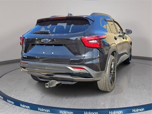 Used 2025 Chevrolet Trax ACTIV w/ Driver Confidence Package image 4