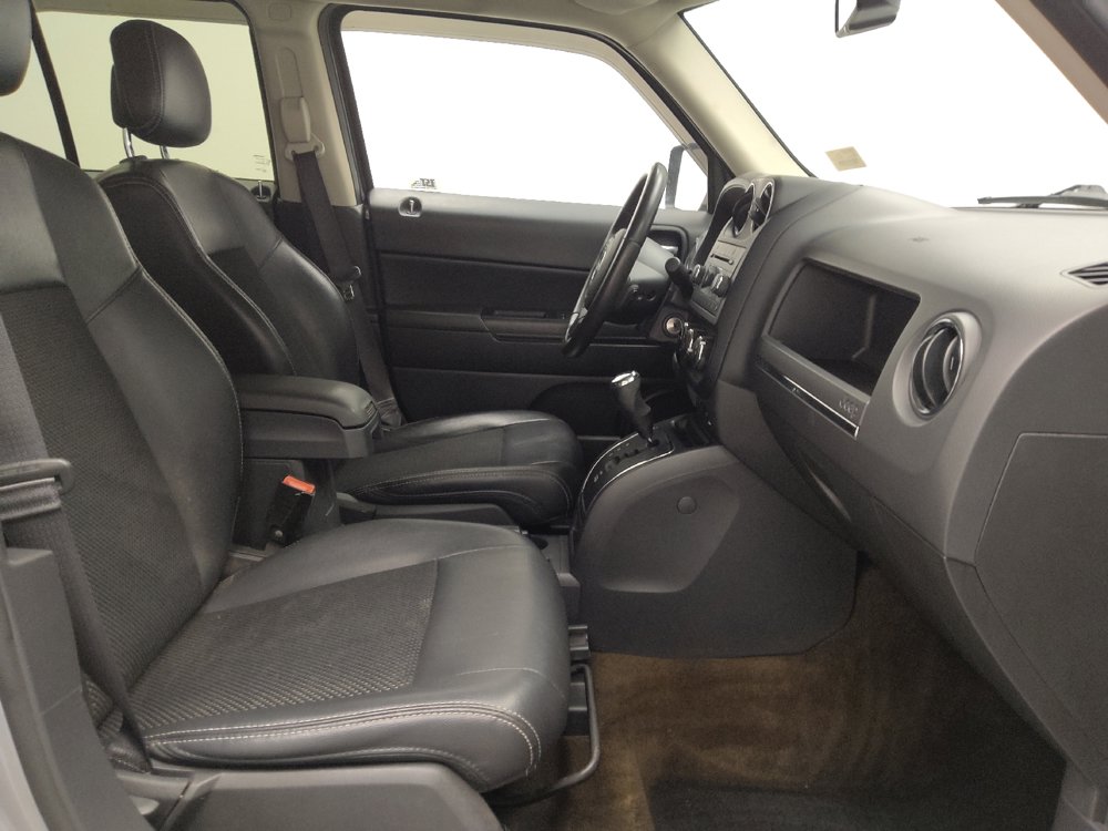 Used 2016 Jeep Patriot Sport w/ Power Value Group AWD/4WD image 21