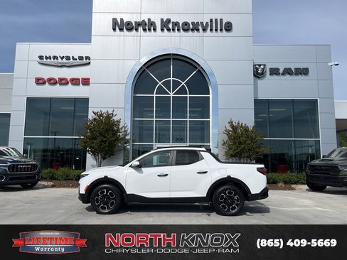 Used 2024 Hyundai Santa Cruz SEL w/ Activity Package AWD/4WD image 2