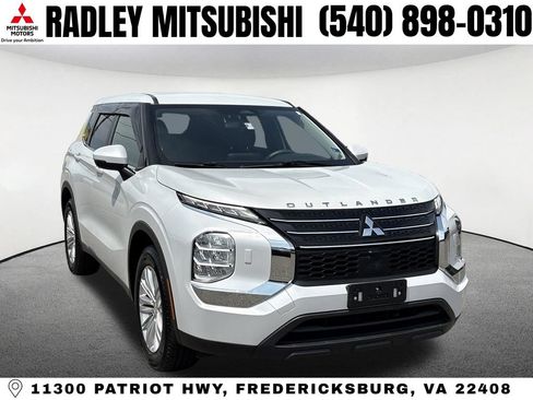 Used 2022 Mitsubishi Outlander ES AWD/4WD image 21
