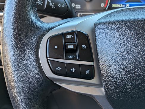 Used 2023 Ford Explorer XLT w/ Equipment Group 202A RWD image 24