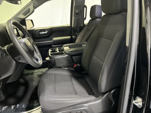 Used 2023 Chevrolet Silverado 1500 Custom AWD/4WD image 17