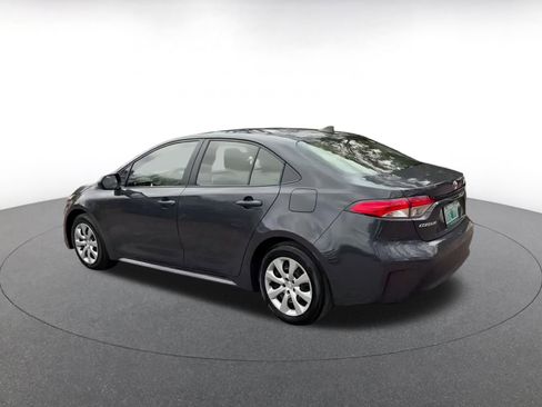 Used 2025 Toyota Corolla LE image 10
