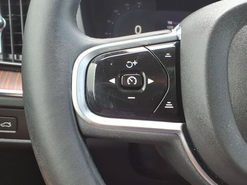 Used 2023 Volvo XC60 B5 Plus w/ Climate Package AWD/4WD image 14
