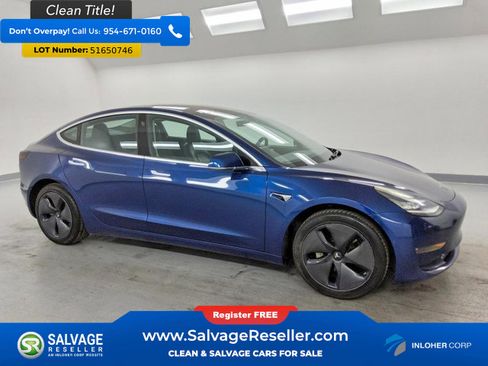 Used 2018 Tesla Model 3 RWD image 5