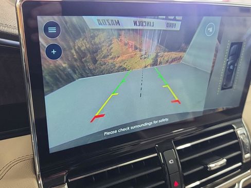 Used 2024 Lincoln Navigator Reserve image 12