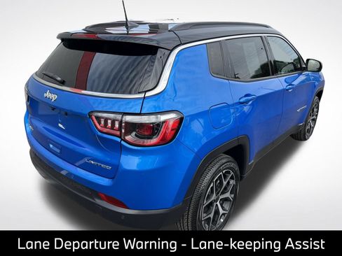Used 2025 Jeep Compass Limited AWD/4WD image 10