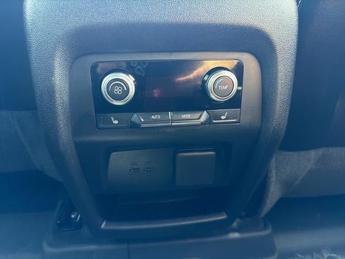 Used 2025 GMC Acadia AT4 w/ Luxury Package AWD/4WD image 19