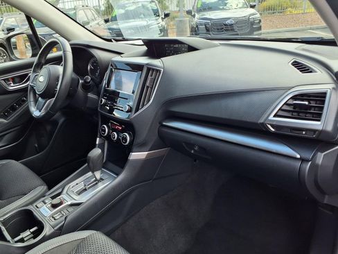 Used 2023 Subaru Forester Premium AWD/4WD image 17