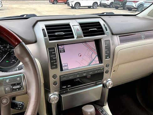 Used 2011 Lexus GX 460 w/ Comfort Plus Pkg image 6