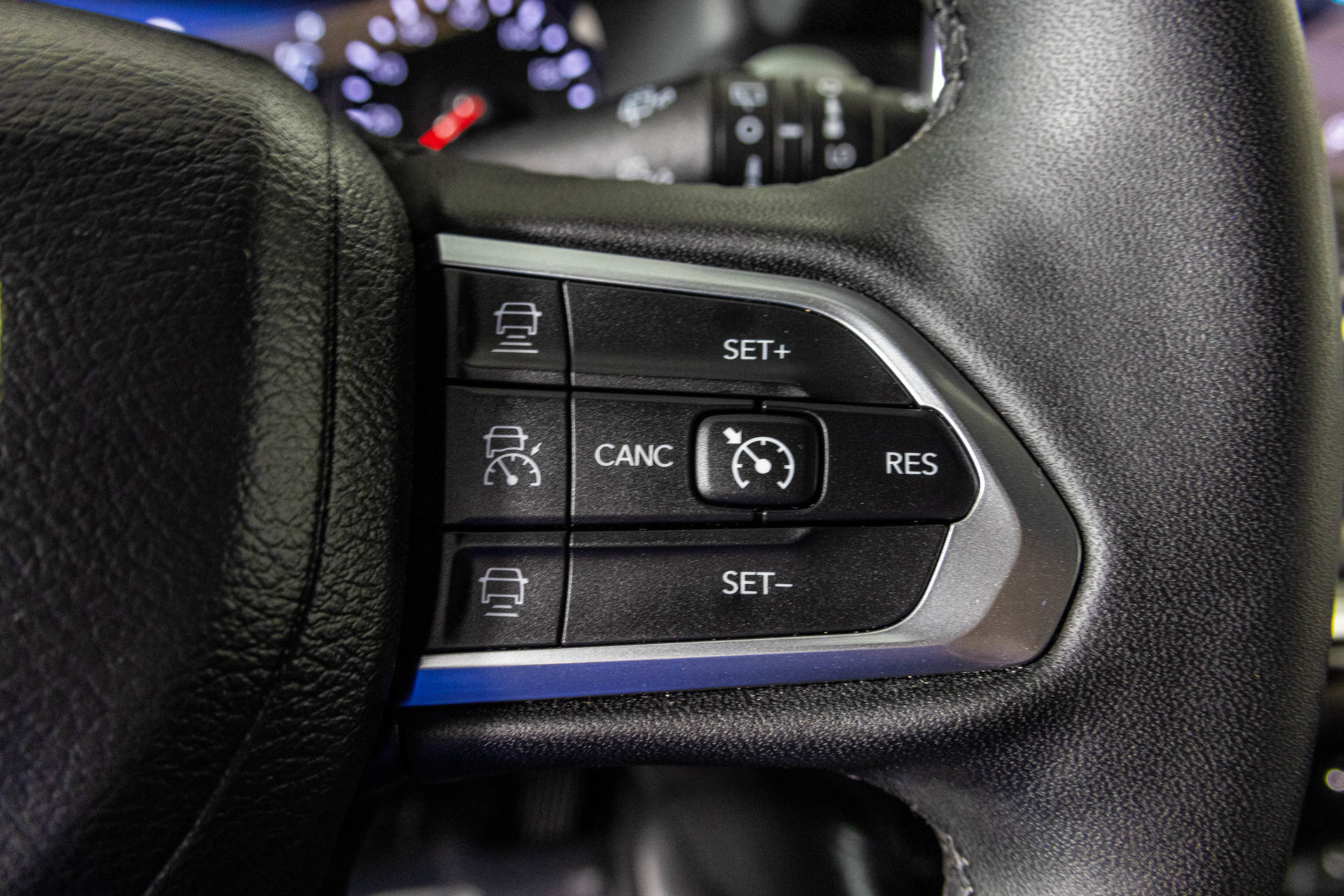 Used 2023 Jeep Compass Limited AWD/4WD image 31