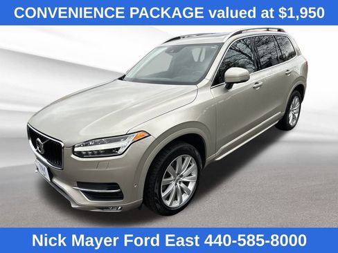 Used 2018 Volvo XC90 T6 Momentum w/ Convenience Package image 3