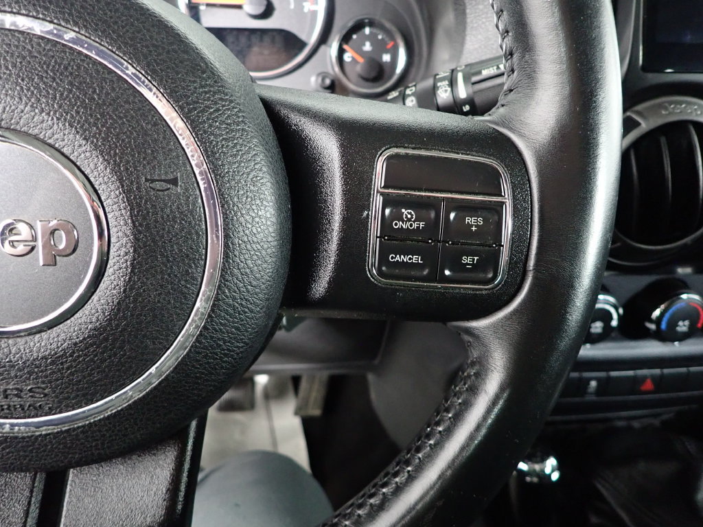 Used 2017 Jeep Wrangler Unlimited Sport w/ Connectivity Group AWD/4WD image 23