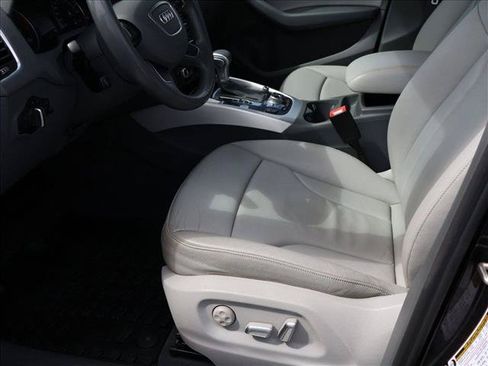 Used 2017 Audi Q5 2.0T Premium Plus w/ Technology Package AWD/4WD image 21