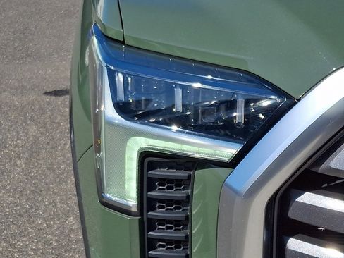 Used 2022 Toyota Tundra Limited image 9