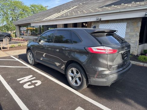 Used 2019 Ford Edge SE w/ Cargo Accessory Package AWD/4WD image 7