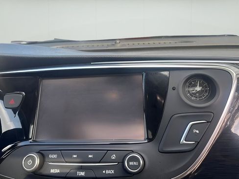Used 2017 Buick Envision Essence FWD image 15