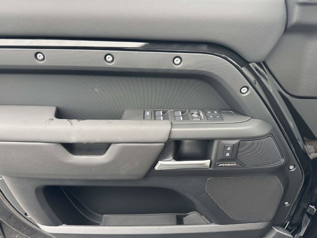 New 2026 Land Rover Defender 110 S AWD/4WD image 23