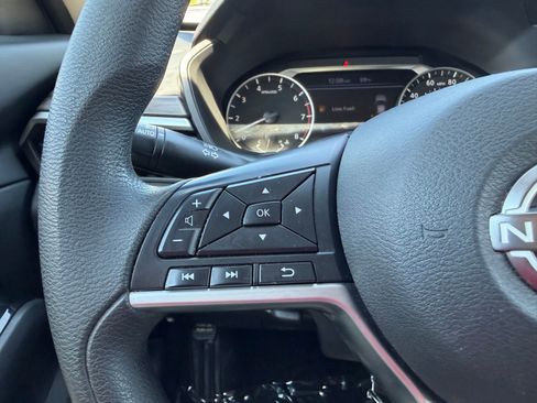 Used 2023 Nissan Altima 2.5 SV FWD image 26