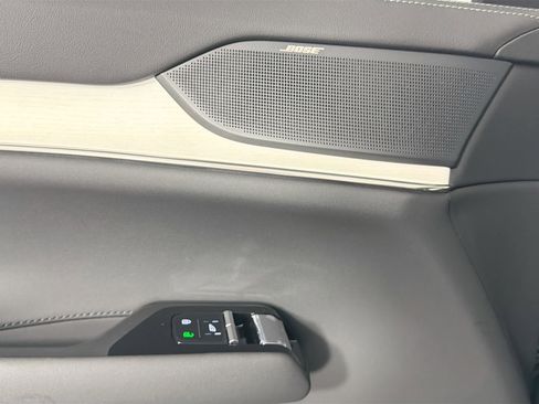 New 2026 Volvo EX90 Ultra AWD/4WD image 17