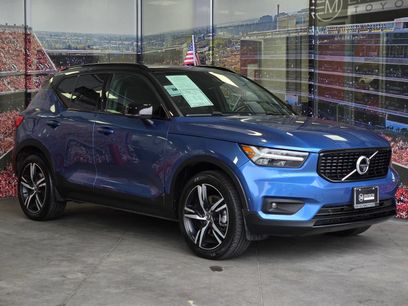 Used 2020 Volvo XC40 T5 R-Design