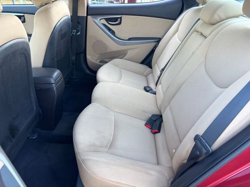 Used 2013 Hyundai Elantra GLS w/ Preferred Pkg FWD image 13