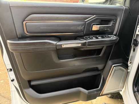 Used 2019 RAM 3500 Limited image 14