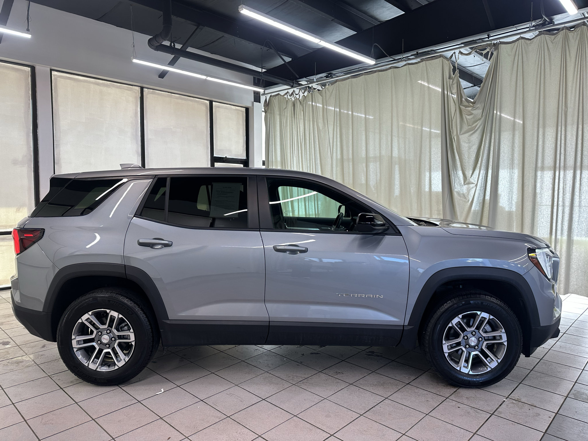 Used 2026 GMC Terrain Elevation FWD image 3