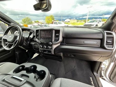 Used 2024 RAM 2500 Big Horn AWD/4WD image 36