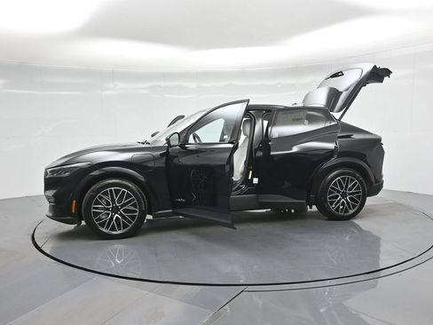 Certified 2025 Ford Mustang Mach-E Premium RWD image 37