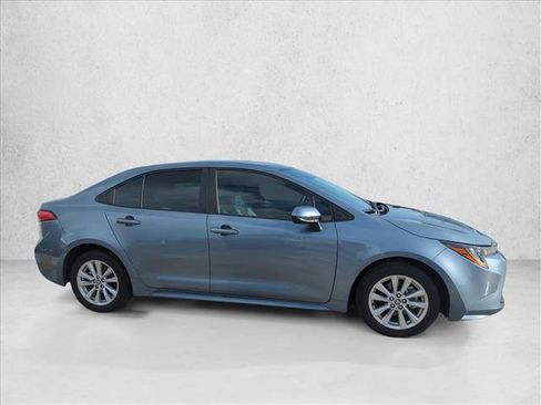 Certified 2024 Toyota Corolla LE w/ LE Convenience Package FWD image 4