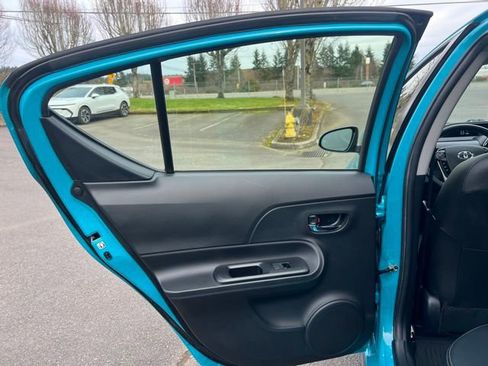 Used 2018 Toyota Prius C Four image 11