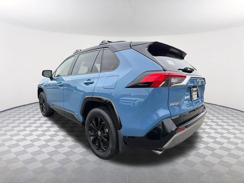 Used 2022 Toyota RAV4 XSE AWD/4WD image 7