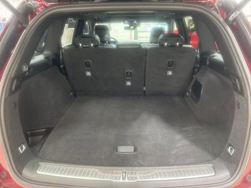 Used 2022 Jeep Grand Cherokee Overland w/ Luxury Tech Group IV image 29