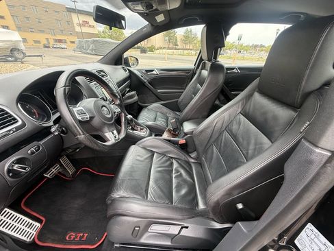 Used 2014 Volkswagen GTI Driver's Edition FWD image 16