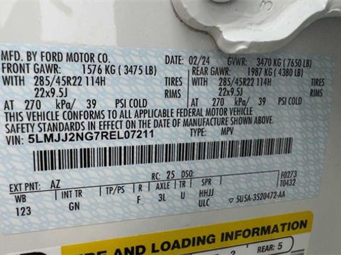 Used 2024 Lincoln Navigator Premiere image 44