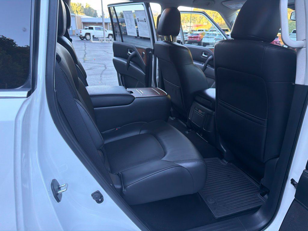 Used 2024 Nissan Armada SL w/ Captain's Chairs Package AWD/4WD image 16