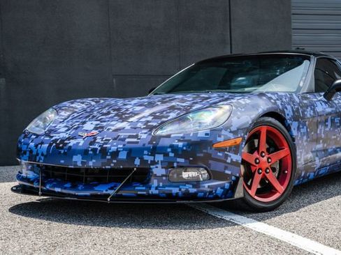 Used 2006 Chevrolet Corvette Coupe w/ Preferred Equipment Group image 30