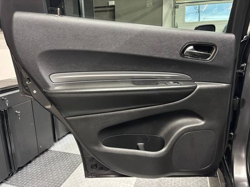 Used 2019 Dodge Durango GT AWD/4WD image 18