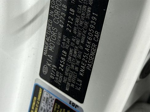 Used 2019 Kia Stinger Premium image 29